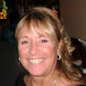 Meet your Posher, Elaine f